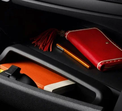image tener la guantera del coche ordenada image tener la guantera del coche ordenada • Leathertech World