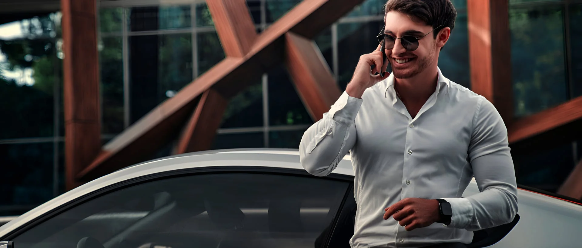 cover conoce los coches de los hombres mas &bull; Leathertech World