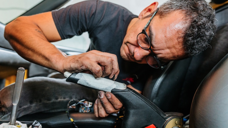 image estrenar coche en ano nuevo y cuidar los detalles image estrenar coche en ano nuevo y cuidar los detalles • Leathertech World