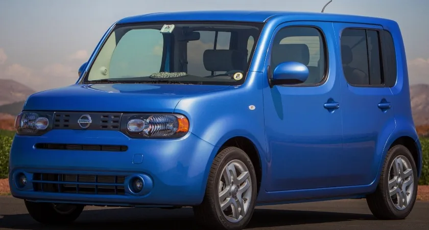 image top coches mas feos de la historia nissan cube &bull; Leathertech World
